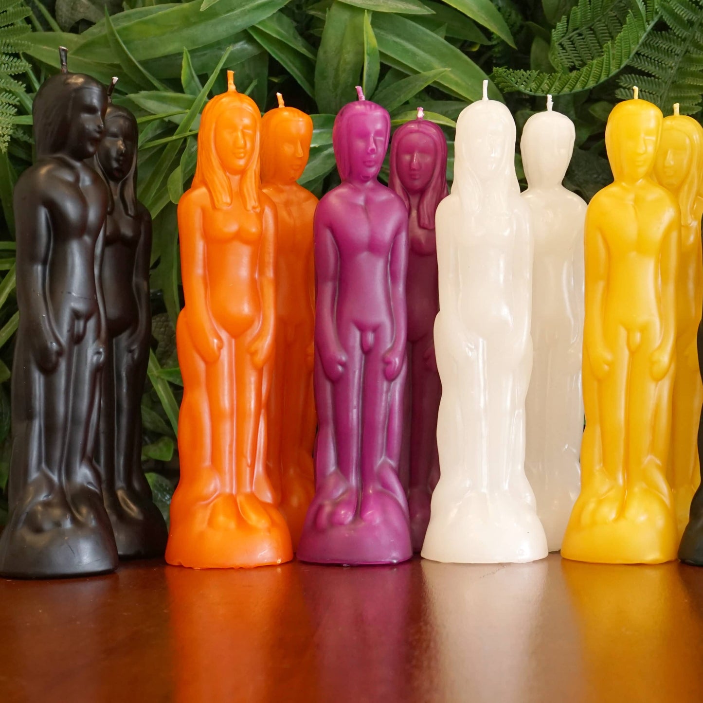 Figurine candle female